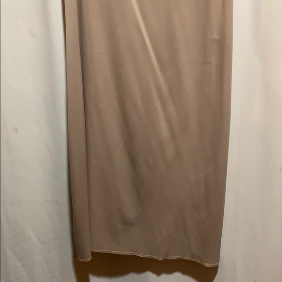 AQUA BLUES SLIP SZ M LITE TAN 100% POLY DRESS/SLIP - Picture 2 of 5